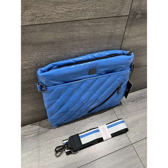 Think Royin Quilted Medium Crossbody - Westwood HamptonBluePtnt Bag - Picture 3 of 7